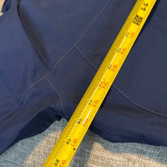 Marmot Utility Jacket in Navy Blue - Picture 6 of 13